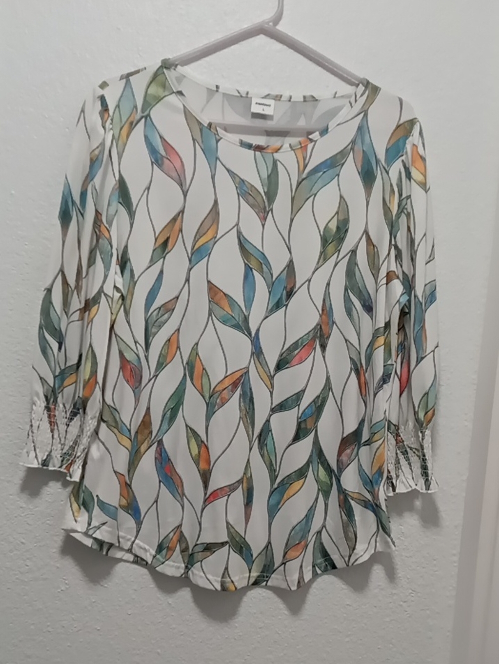 White Leaf-Print Long Sleeve Blouse with Multicolor Accents